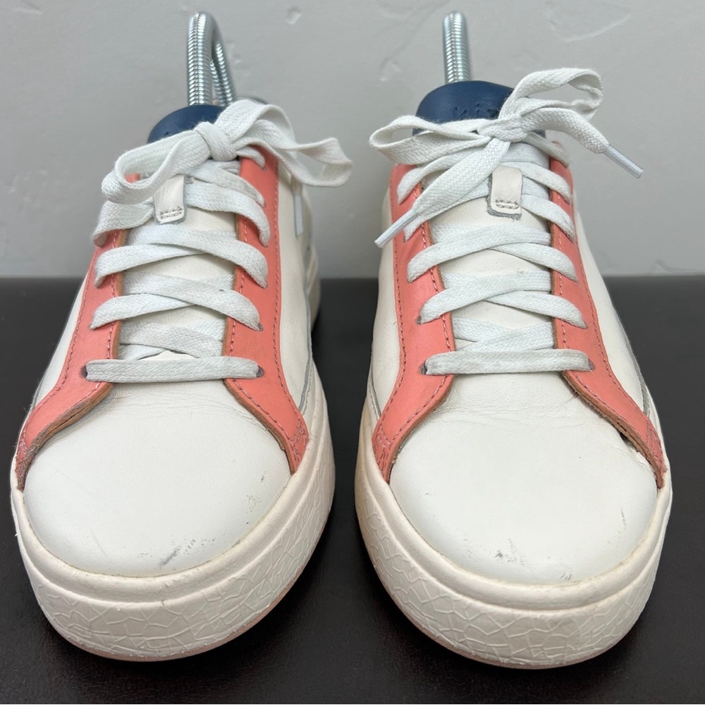 Kizik Women’s Vegas in Coral Cream Size 7 WIDE